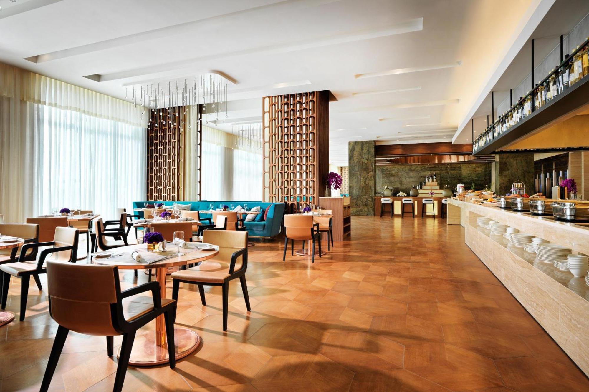 Sheraton Baku Intourist Exteriér fotografie The restaurant